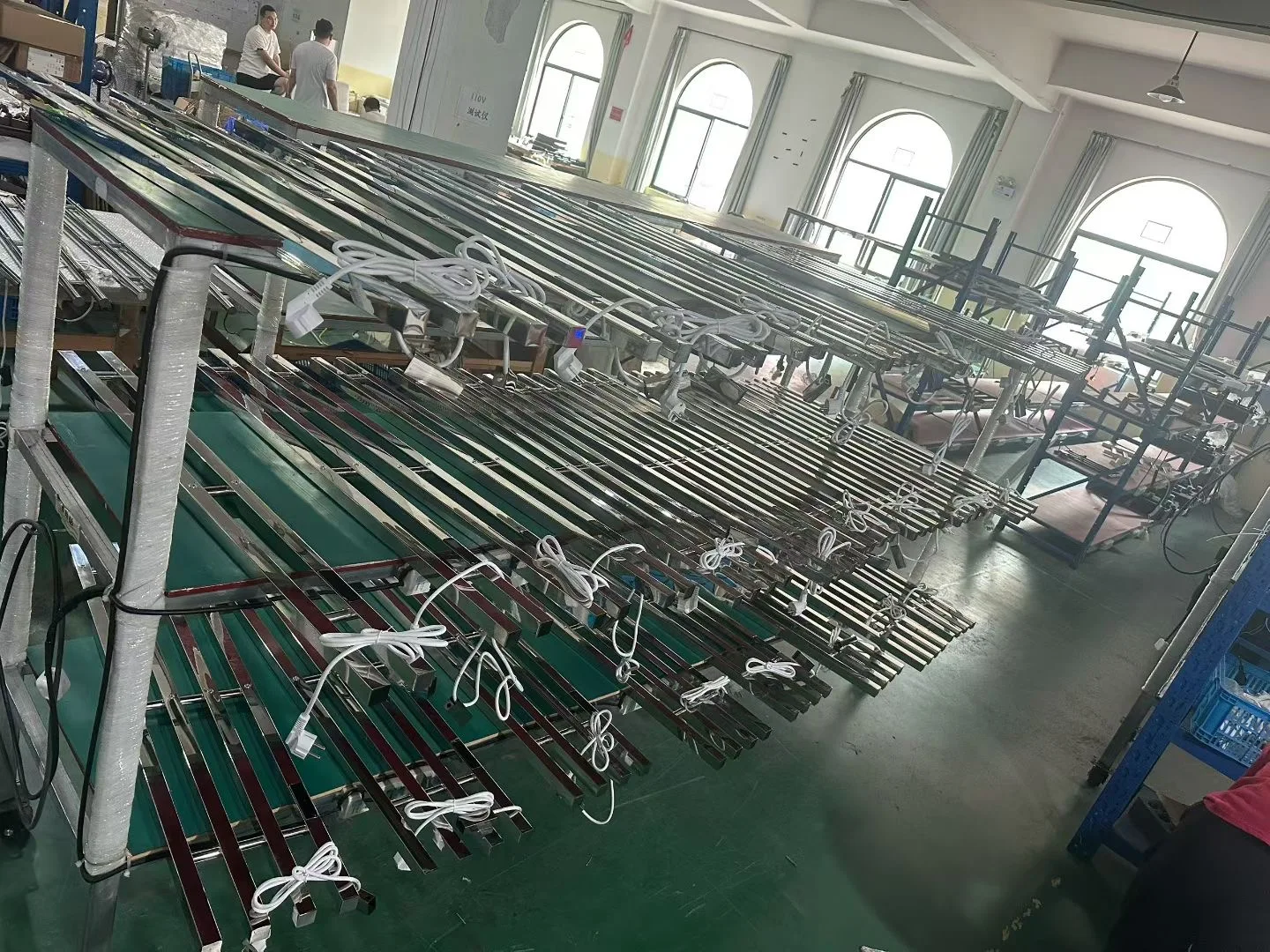 Concealed Vertical Towel Rack Intelligent Timing Wall Mounted Gold Shelf Heating Warmer