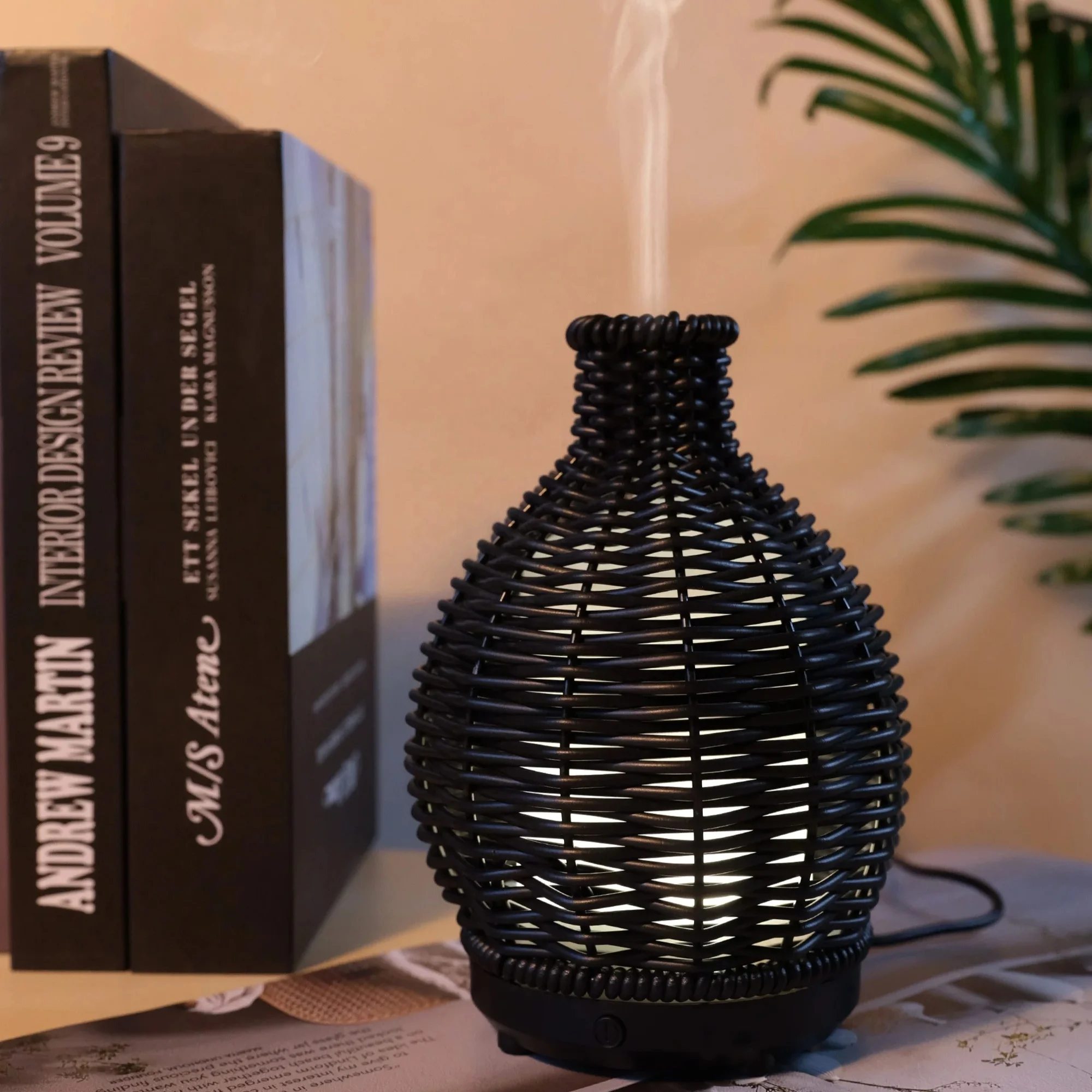 New Product Wholesale USB Rattan Humidifier Essential Oil Ultrasonic Aroma Diffuser with Warm Light