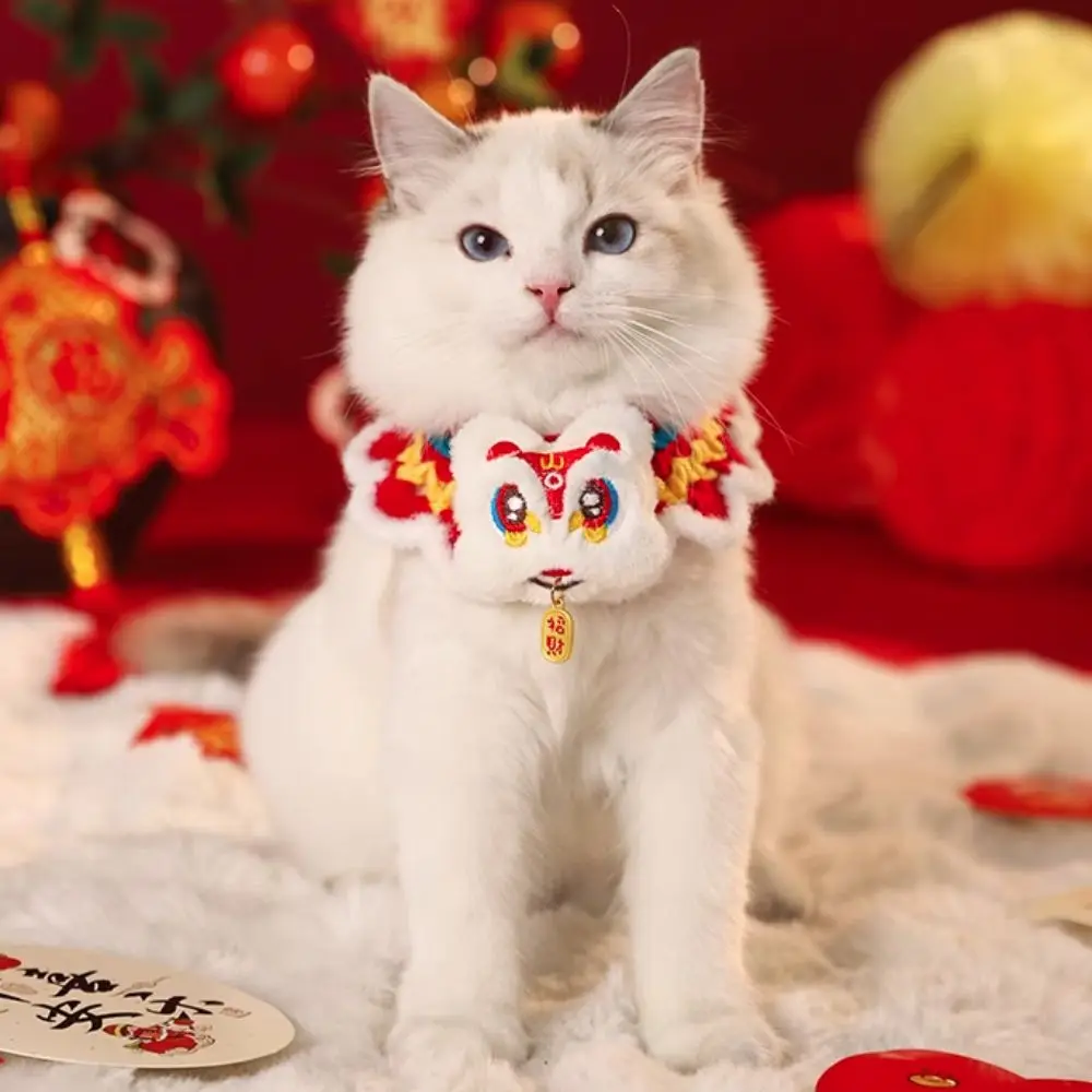 Chinese Style Spring Festival Lion Dance Cat Tie Adjustable Warm New Year Pet Collar Handmade Blessing Cat Knitting Scarf Puppy