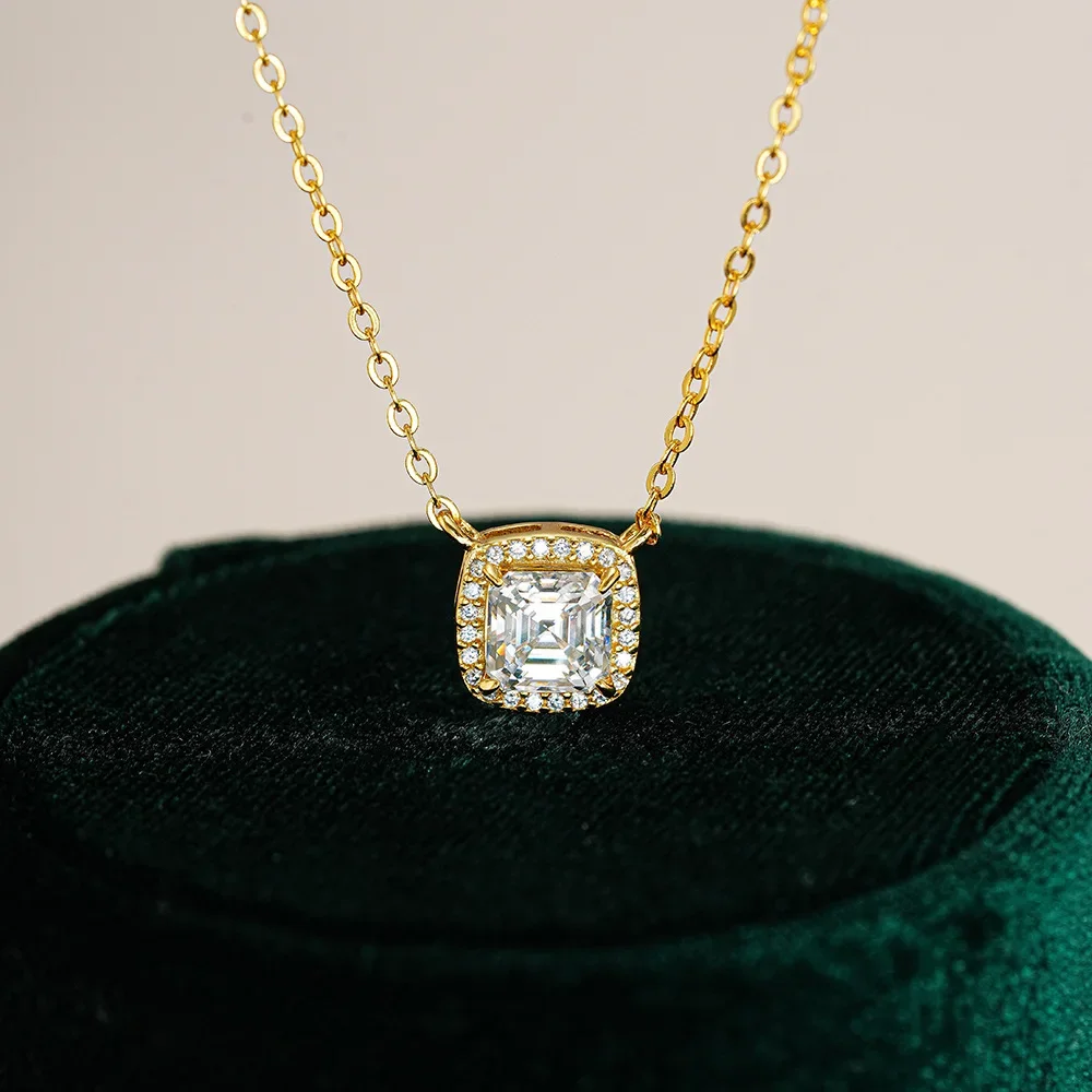 Lumira 18K Gold 1-Carat Square Diamond Necklace for Women Luxury-Inspired Square-Cut Moissanite Pendant Necklace