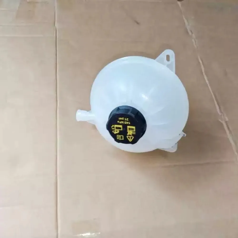 Automobile parts Expansion Tank Antifreeze Return Auxiliary Kettle for Geely Cool 2020 for Emgrand Brand New Genuine view 3
