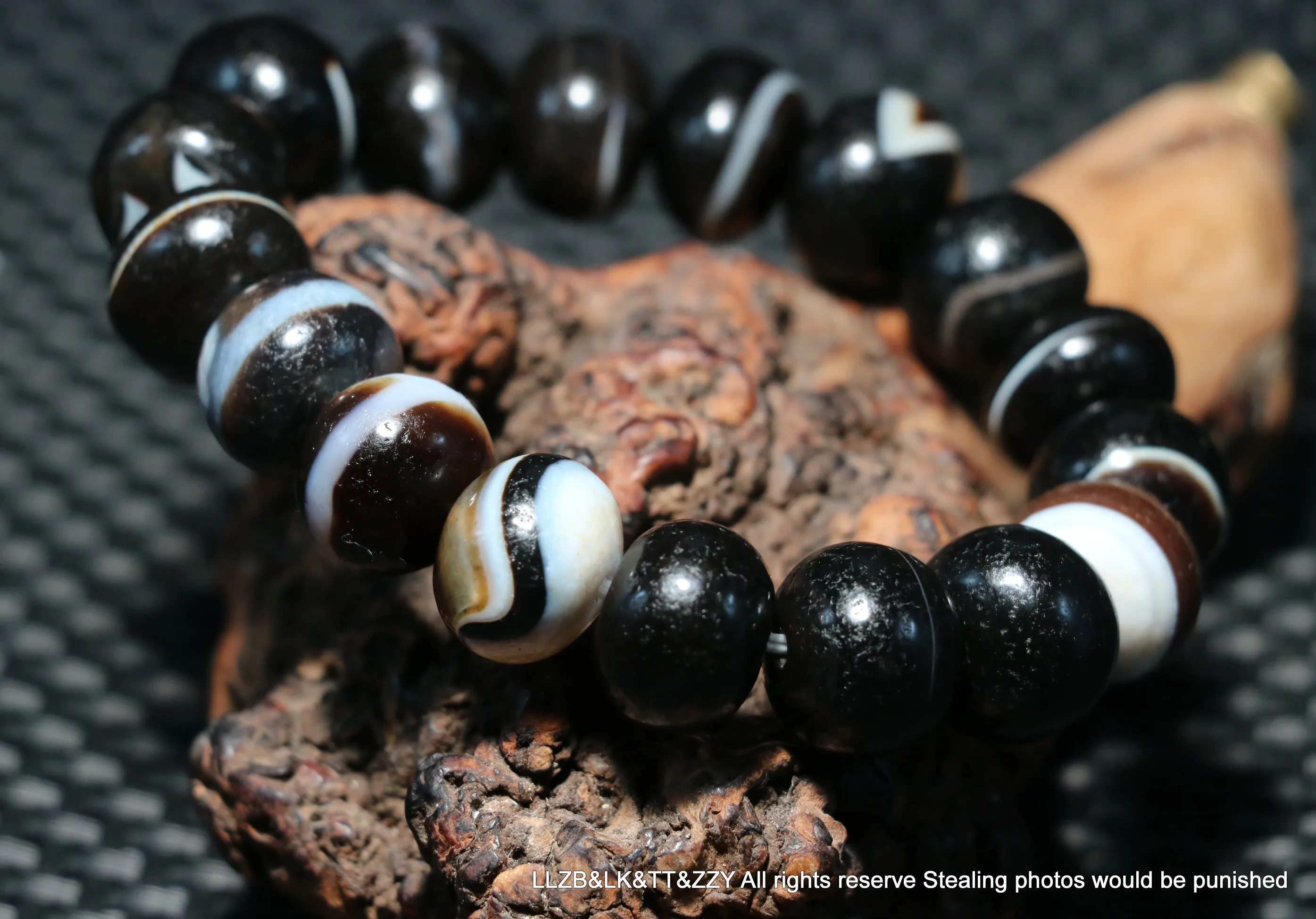 Energy Tibetan Top old Agate Natural Silkworm Stripes dZi Bead Men Bracelet 4A+ LKbrother Sauces Top Quality