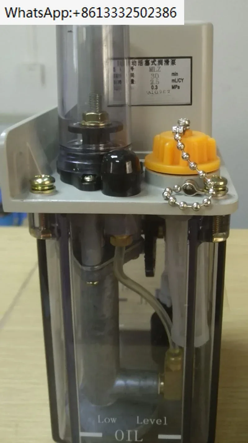 Automatic lubricating oil pump intermittent piston timing electric lubrication pump injector MMXL-III MLZ