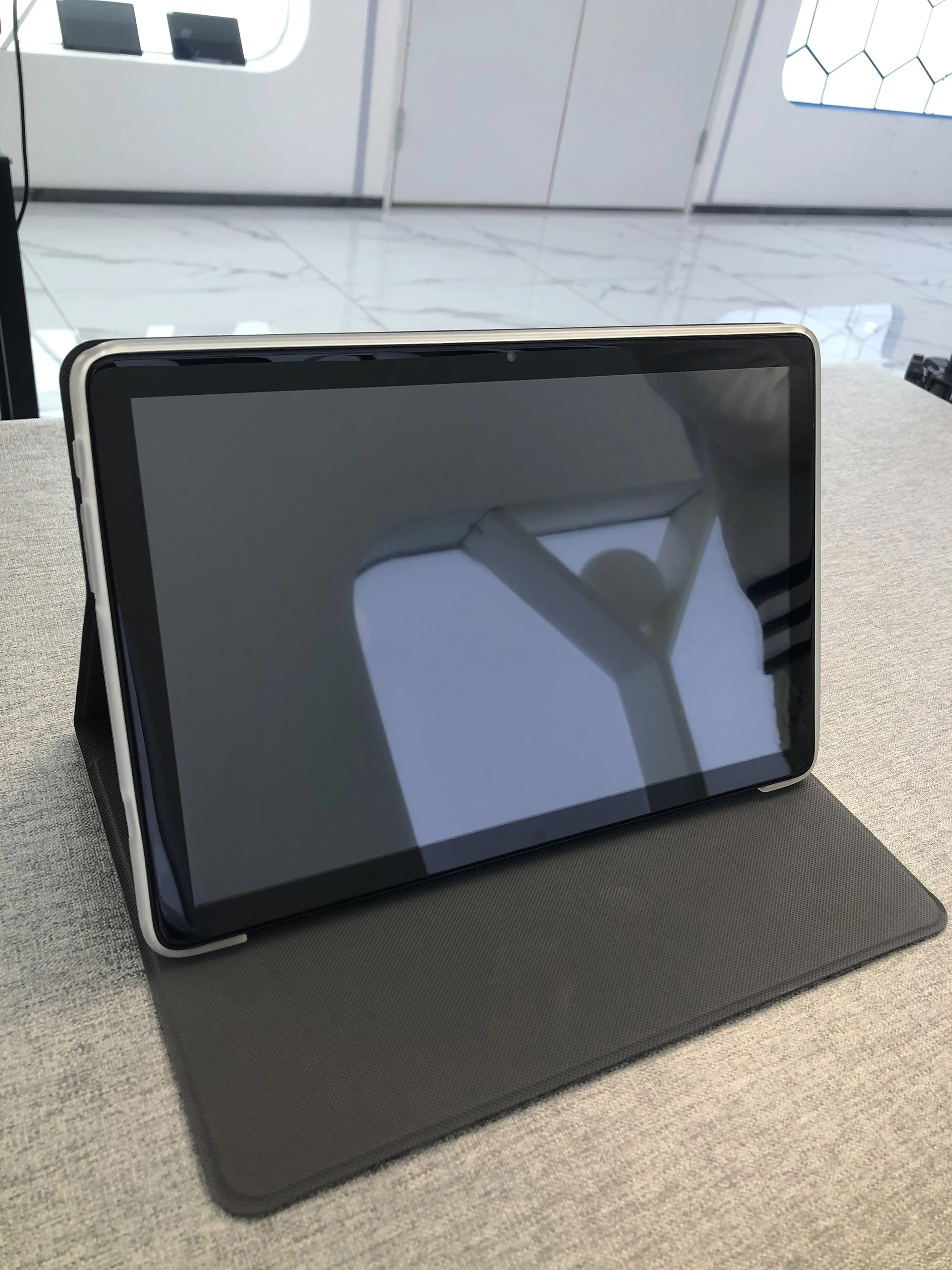 10.1inch  14 Tab 4/6GB+128GB Storage Octa Core CPU Mali720 GPU Dual SIM 4G Business Tablet PC Keyboard