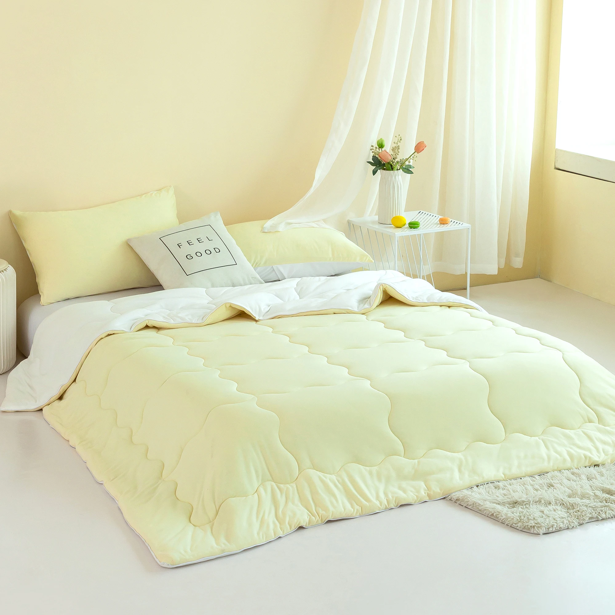 

yellow and white Lightweight comforter bedding sets,Dual-Sided Reversible Cozy Fully Breathable Bedding,Twin/Twin XL Size.