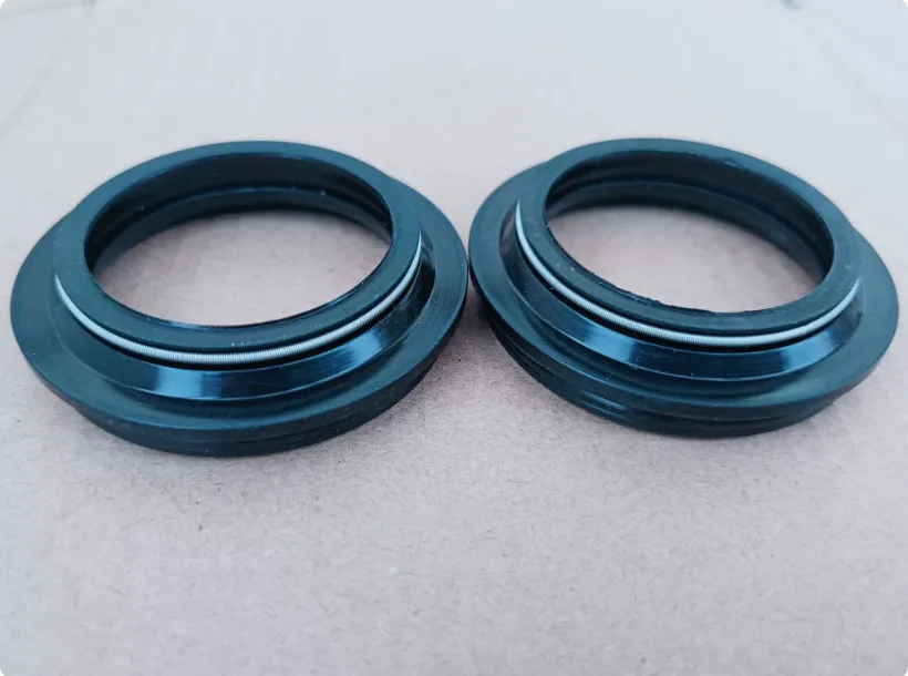 Front Shock Absorber Suspension oil seal dust cover for Keeway Superlight 125 150 200 Vento Rebellian 150 QJ200-2H vintage