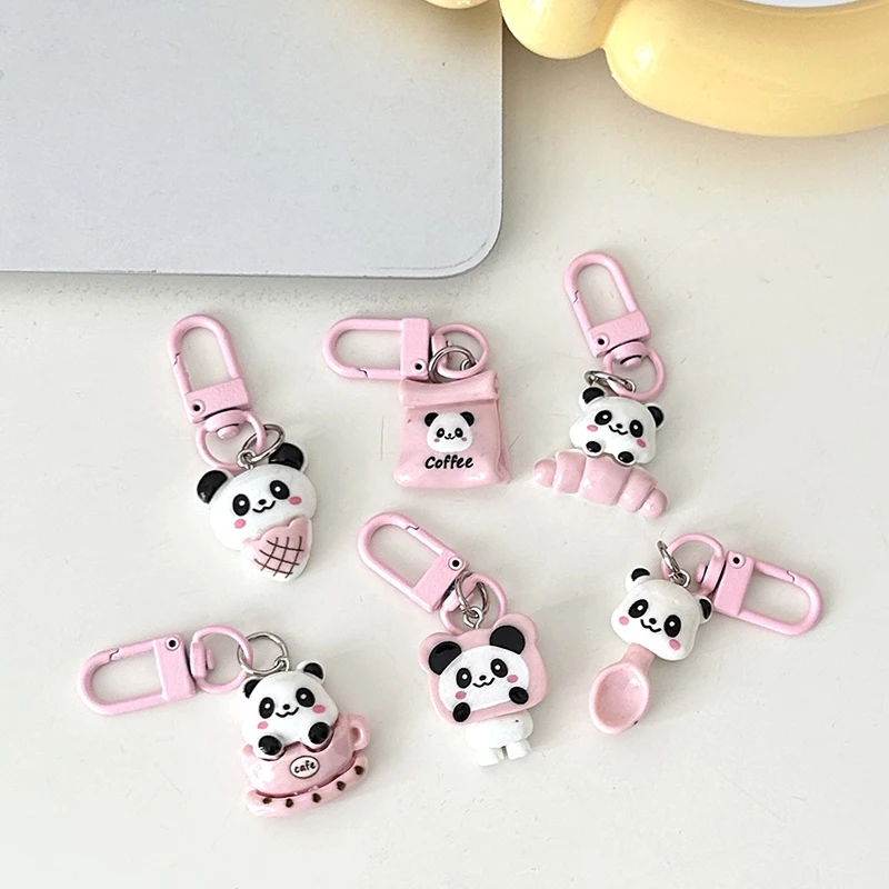 Panda dos desenhos animados Keyring com pingente de boneca Adorável Animal Keychain Decoração de mochila Acessórios de moda Presentes doces Presentes de casal