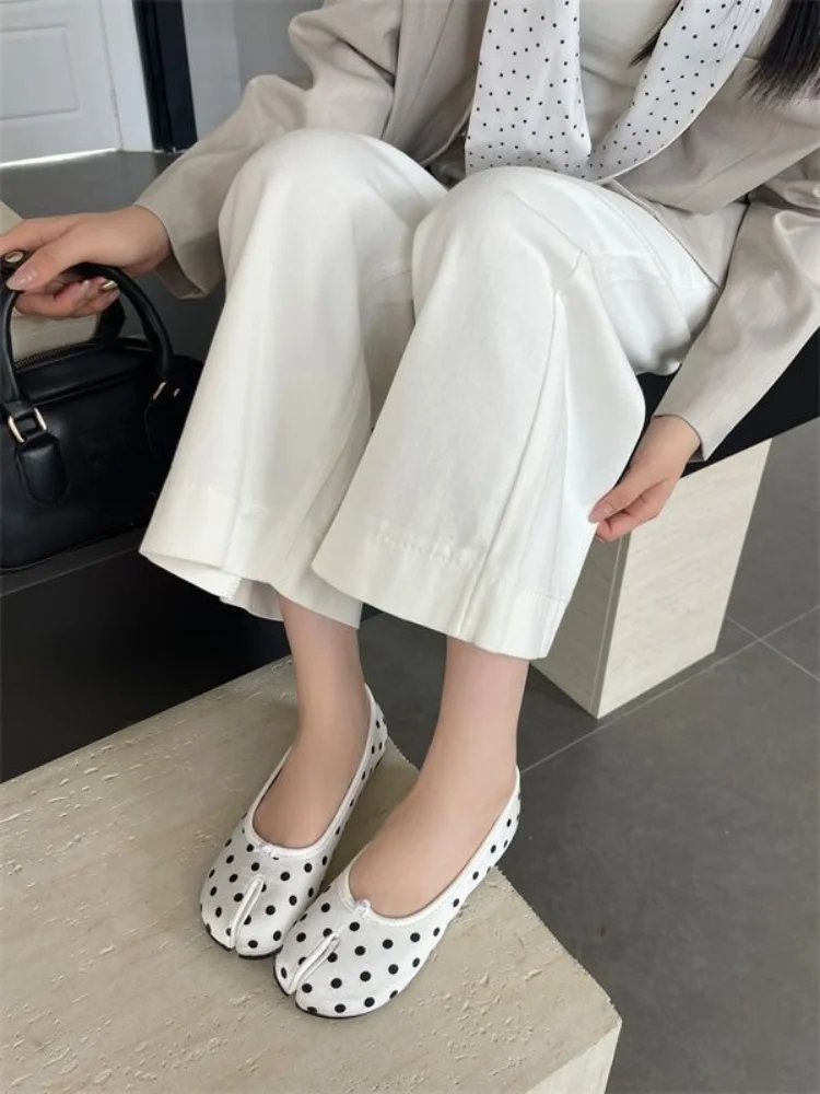 

Polka Dot Split Toe Shoes, French Style Shallow Mouth Slip-On Loafers, All Season Versatile Gentle Flat Mule Shoes For Women
