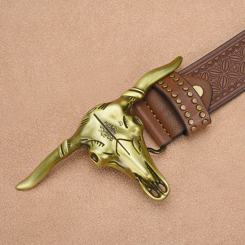 Men's Cowhide Leather Belt Western Cowboy Style Embossed Pattern Rivet Decor Belt Buckle Retro Personality Waistband