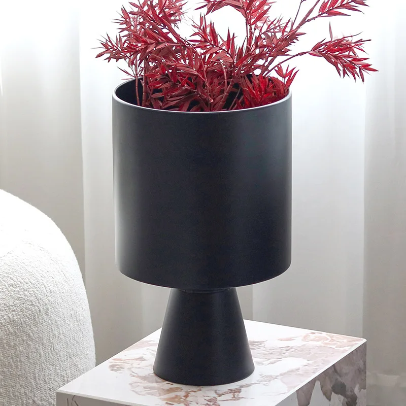 Vintage simple large metal vase creative flower arrangement flower ware home model room ornaments hotel homestay decorations