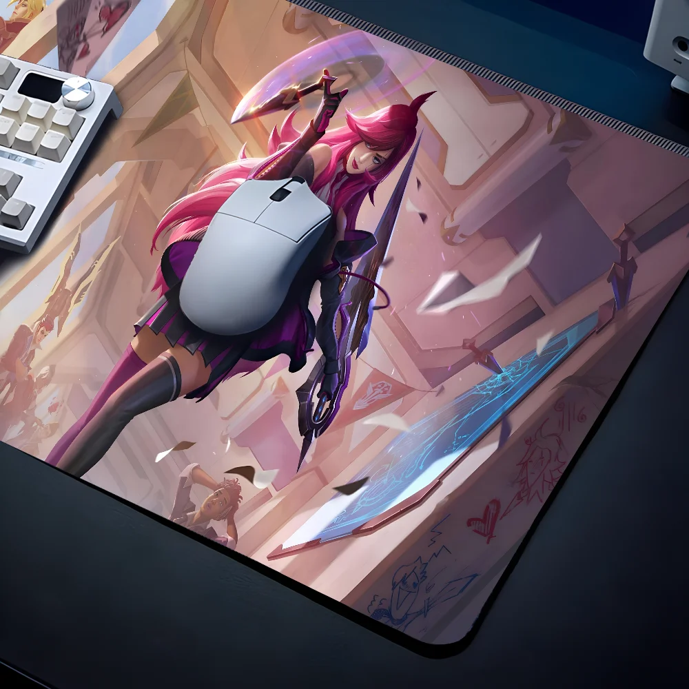 Imagem -04 - League of Legends Katarina Mousepad Grande Acessórios de Jogos de Computador Mousepads Tapetes de Mesa Antiderrapante Portátil Macio Mouse Pad