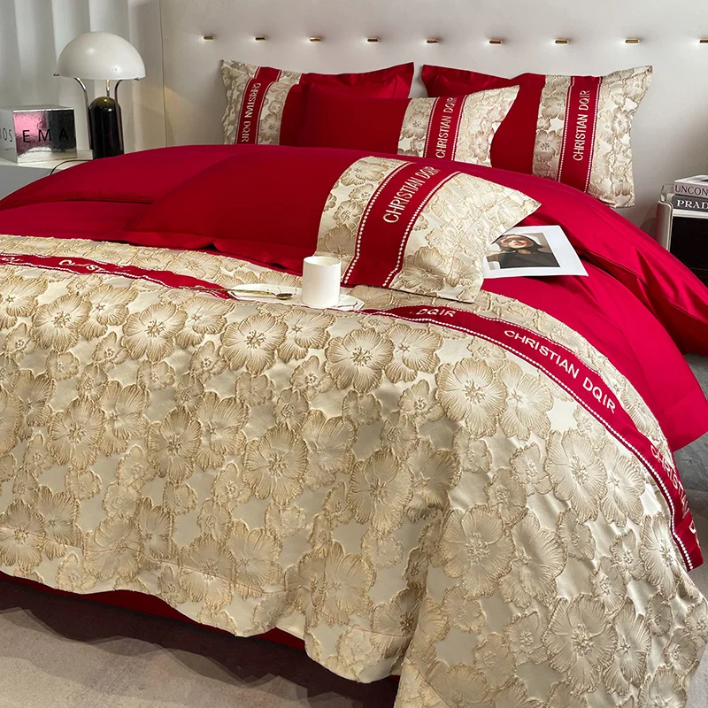 

Golden Jacquard Embroidery Bedding Set Home Textile Red Patchwork Wedding Duvet Cover Bed Sheet Pillowcases King Queen Size