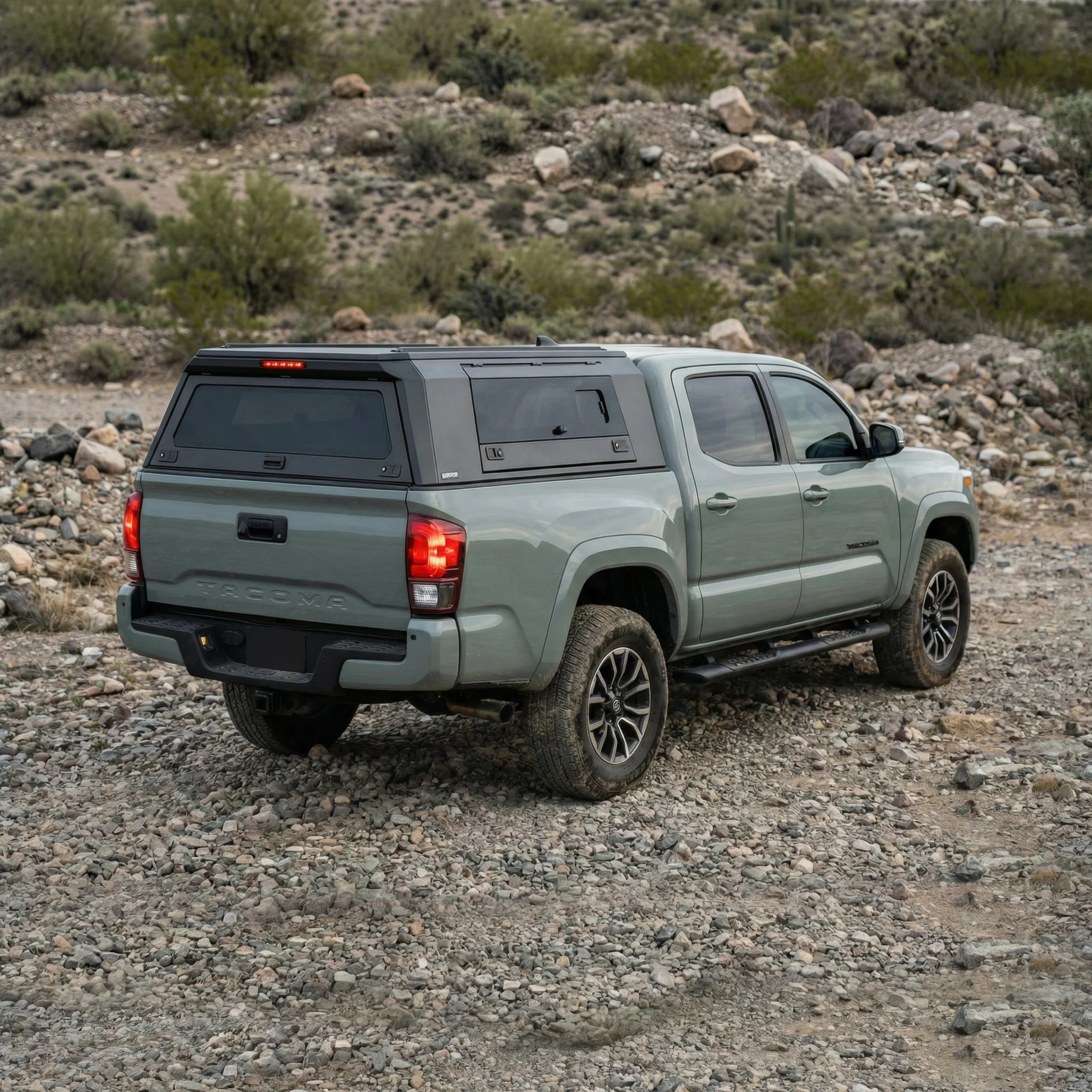 

Offroadcap Retractable Waterproof Truck Bed Hardtop Canopy Pickup F150 Amarok Ranger Tacoma 2024 Dodge Ram 1500 for Mitsubishi