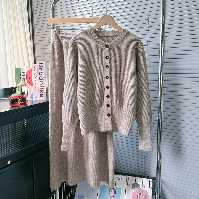 French knitted dress for women autumn and winter 2024 new style small fragrance Korean suit long skirt