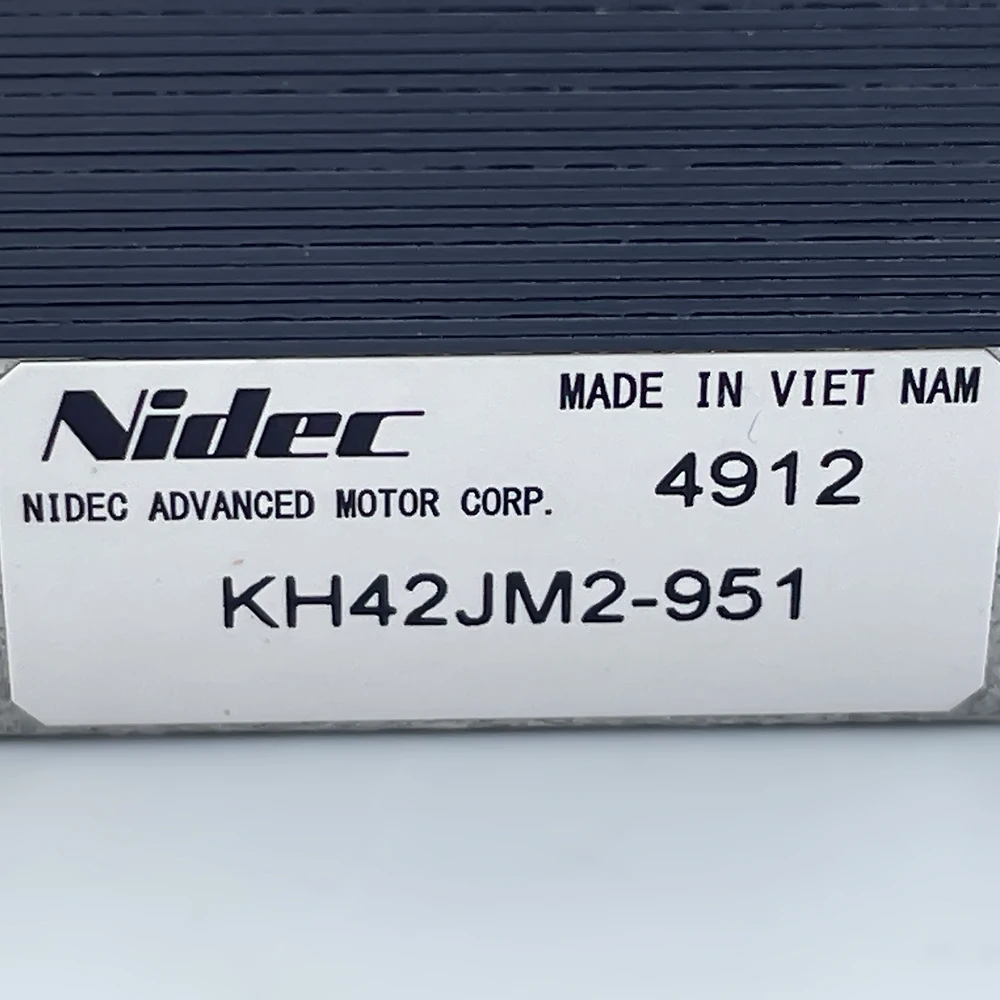 Nidec-Servo Stepping Mo tor, equipo de impresión 3D, 2 fases, híbrido, cuadrado, serie KH, Steper(1.8deg./step), KH42JM2-951