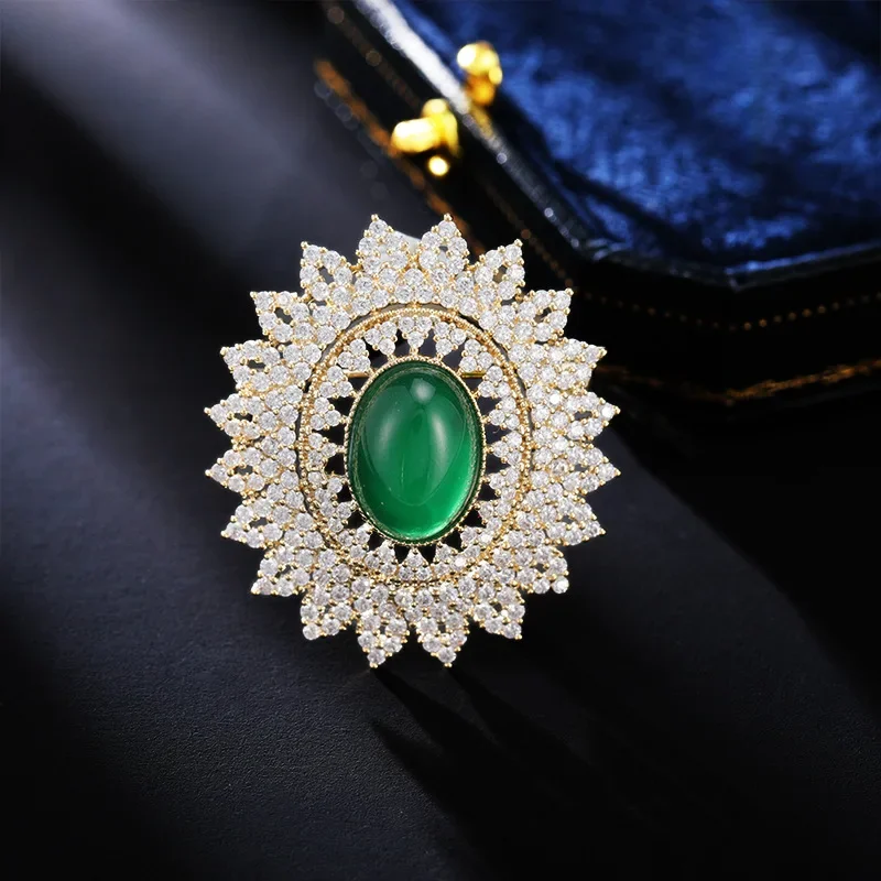 9527 High-end court-style geometric oval brooch, women's retro corsage, luxurious and elegant overcoat and suit pin