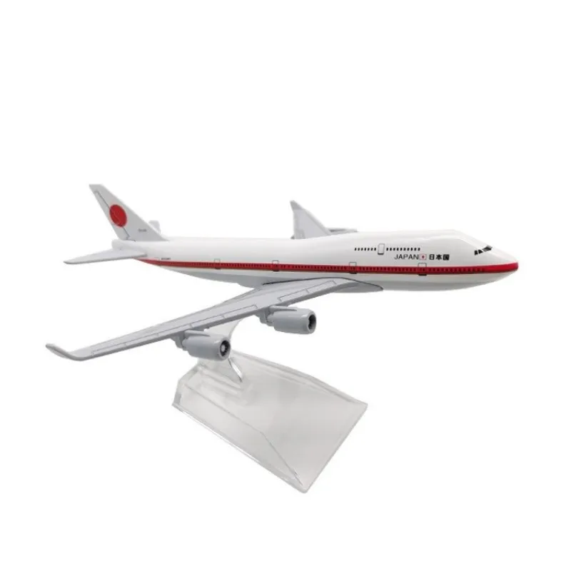 1/400 scale Japan Presidential Metal Aircraft 747 Model 16cm B747 Alloy Airplane Aviation Gift Collection Display