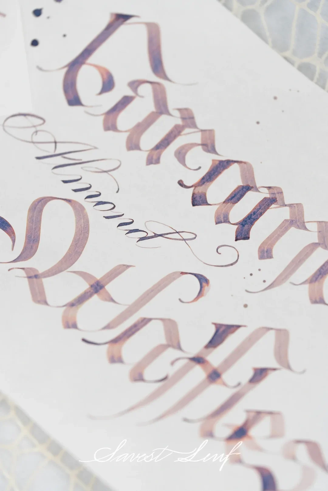 Atrament KittyInkpot, karmelowo-migdałowe gofry, chromatografia gradientowa Sheen Writing Pen Ink 35ml — zdjęcie produktu 4
