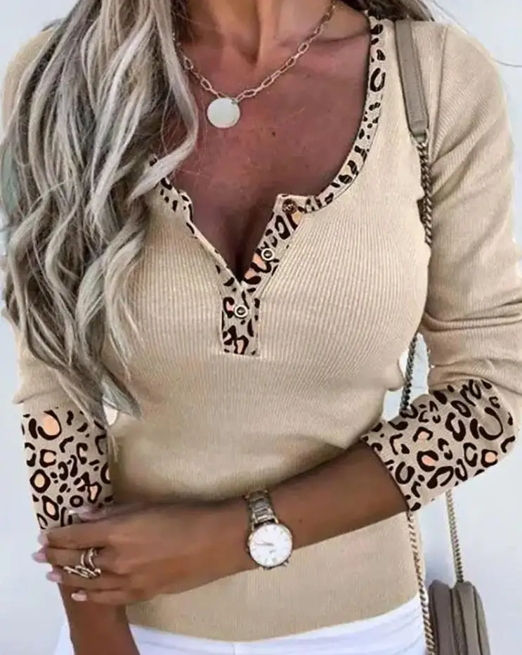 

Women's Clothes New Fashion Spring Long Sleeve Buttoned Cheetah Print Top Temperament Commuting Female Casual Round Neck T-Shirt