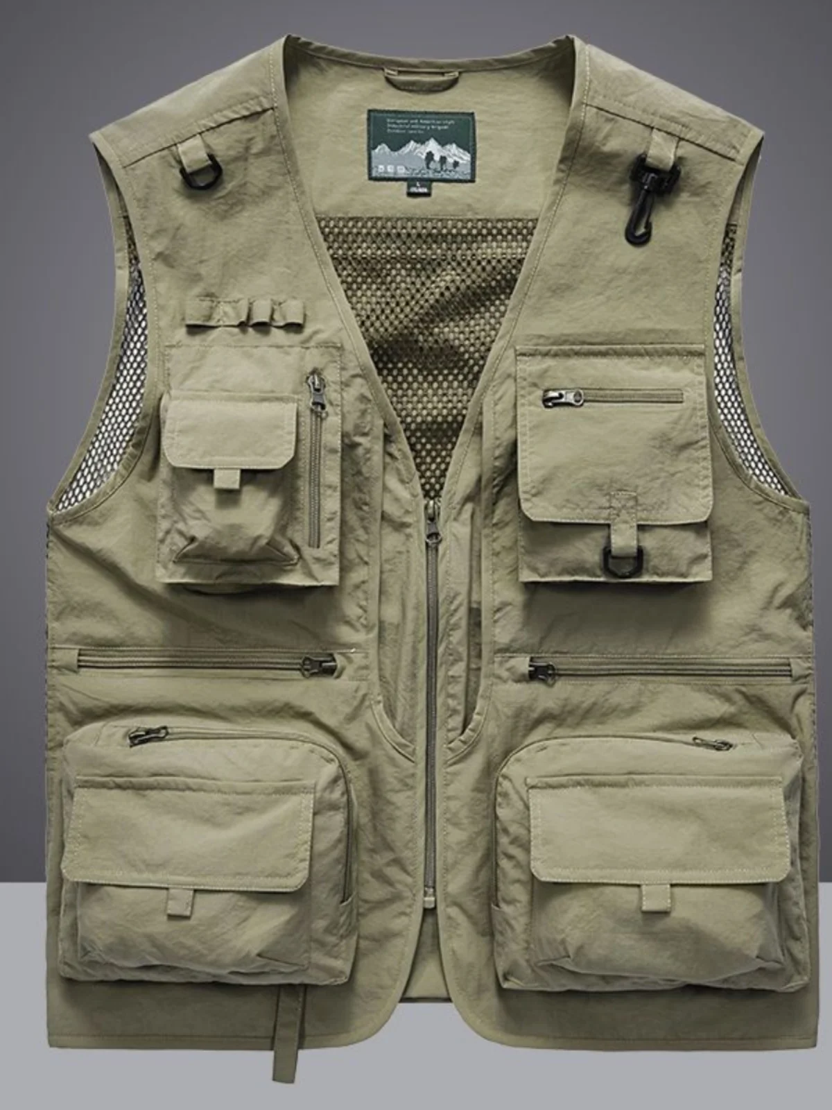 Loose Fit Multi-Pocket Fishing Vest for Men Casual Quick Dry Outdoor Workwear Autumn Spring Style Breathable V-Neck Zipper Cl...