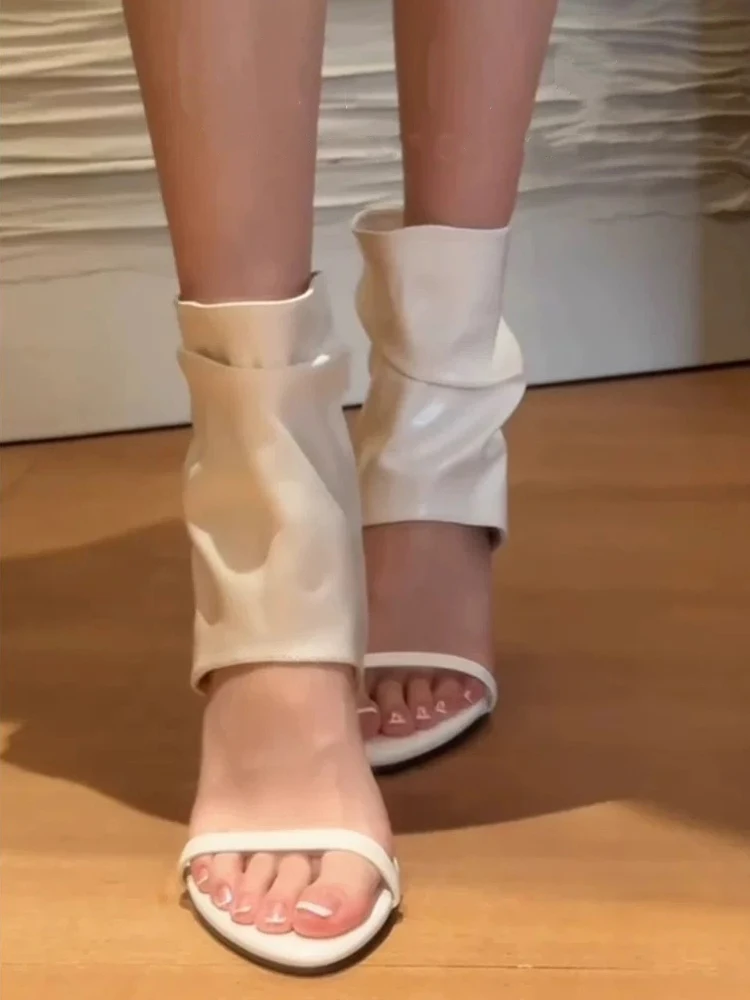2026 Summer New Roman Style mid Heel Women's Sandals Fashion Hollow out Design Anti-Slip Rubber Sole Leather Upper Boots