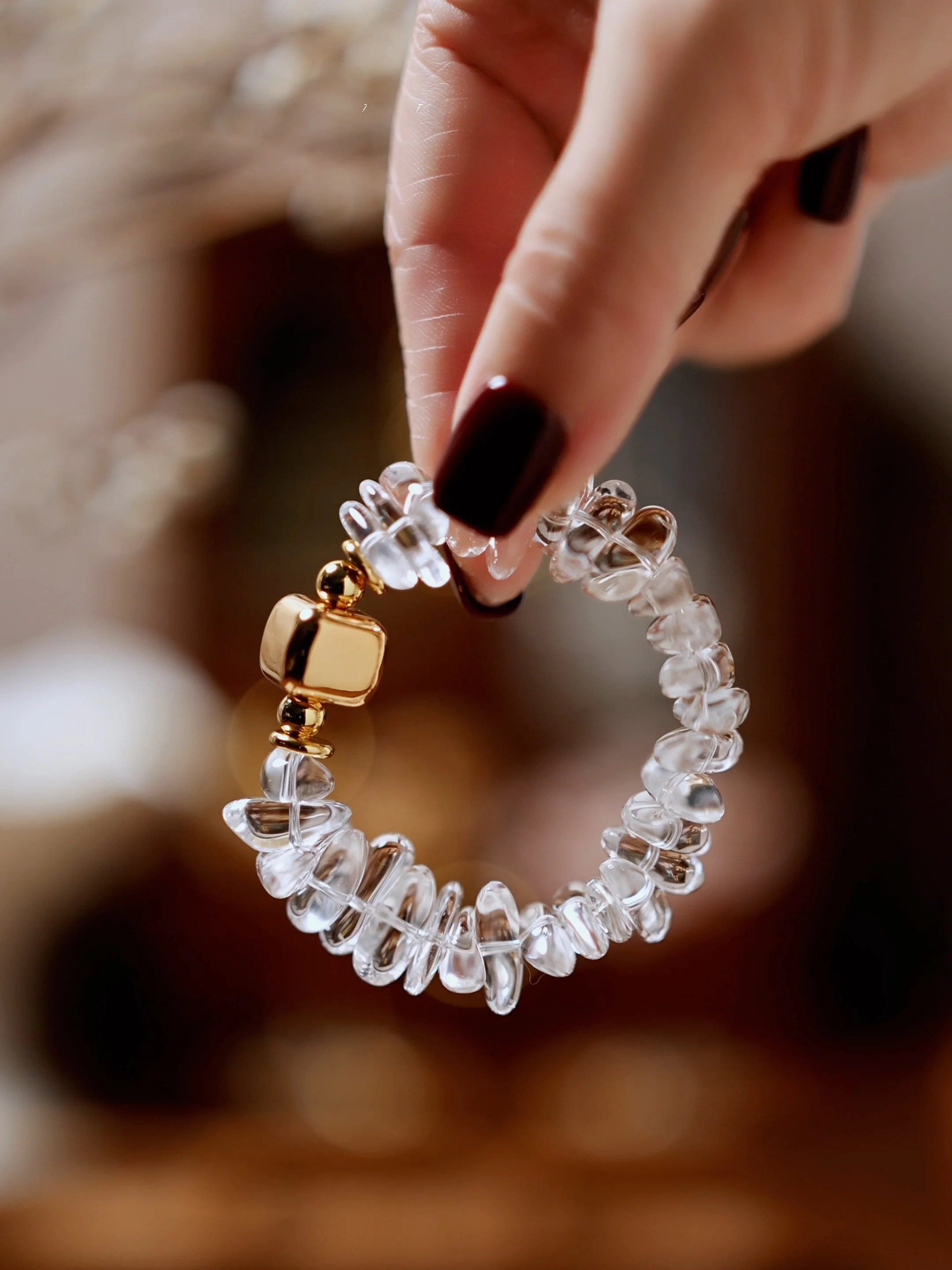 pulsera-de-cristal-blanco-natural-chapada-en-oro-para-mujer-elegante-vintage-versatil-exquisita-decoracion-para-la-muneca-diseno-original