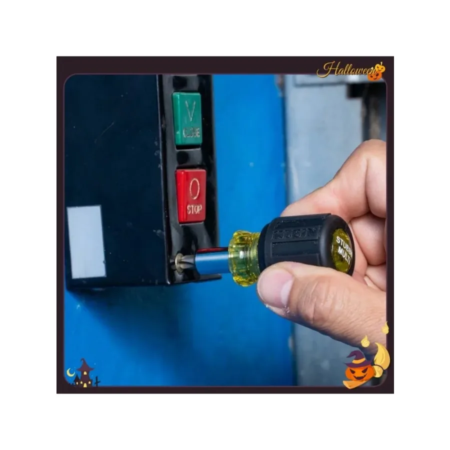 مجموعة مفكات براغي مدمجة 6 في 1 مع لقم متعددة - تتضمن مفكات فيليبس ومشقوقة وصواميل للمساحات الضيقة