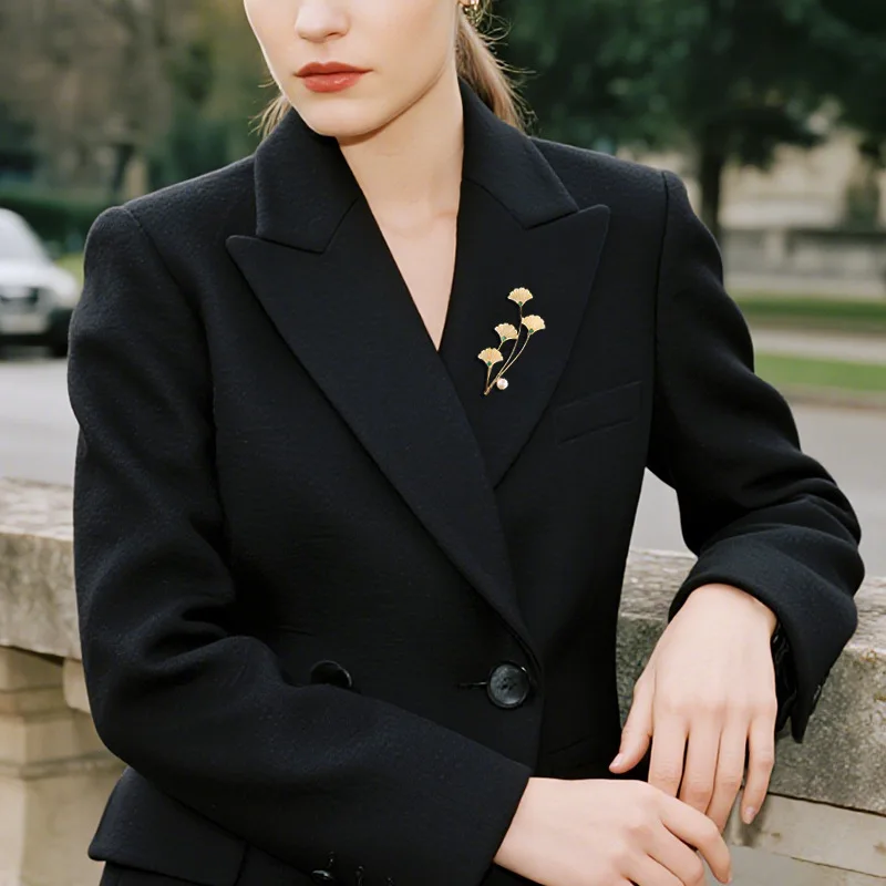 OKILY Natural Yellow Fritillary Ginkgo Biloba Brooches Freshwater Pearl Temperament Corsage for Women Clothing Pins and Broche