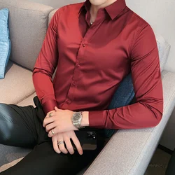 Pequeno tamanho asiático moda nova camisa clássica para homens ajuste fino botão para baixo manga longa casual branco preto cinza rosa masculino blusa