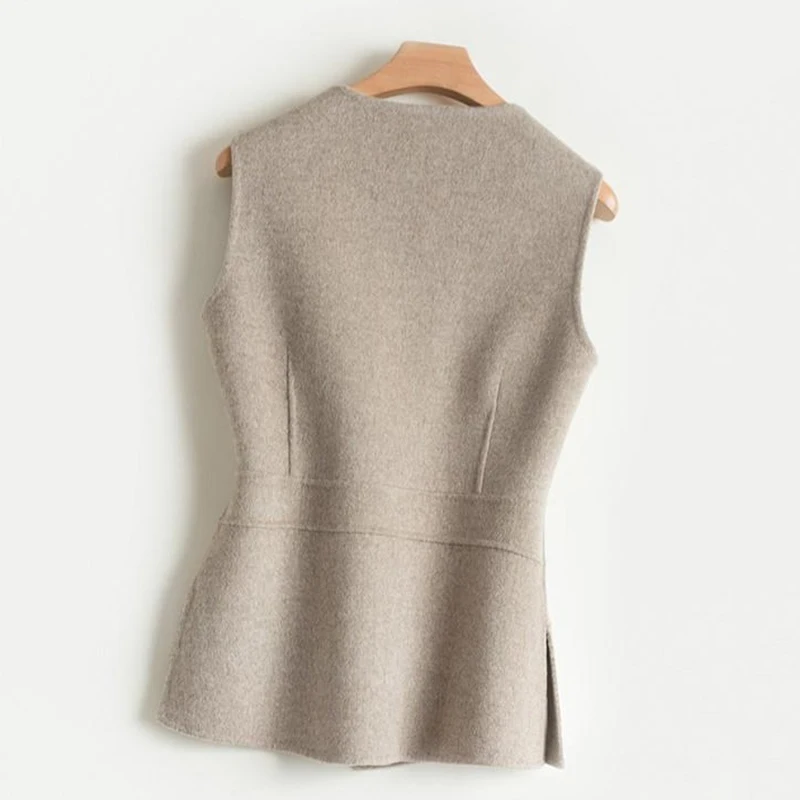 Fashion Woolen Vest Women Waistcoat Tops V-Neck Sleeveless Woolen Coat 2025 New Spring Autumn Slim Short Vest Jacket All Match