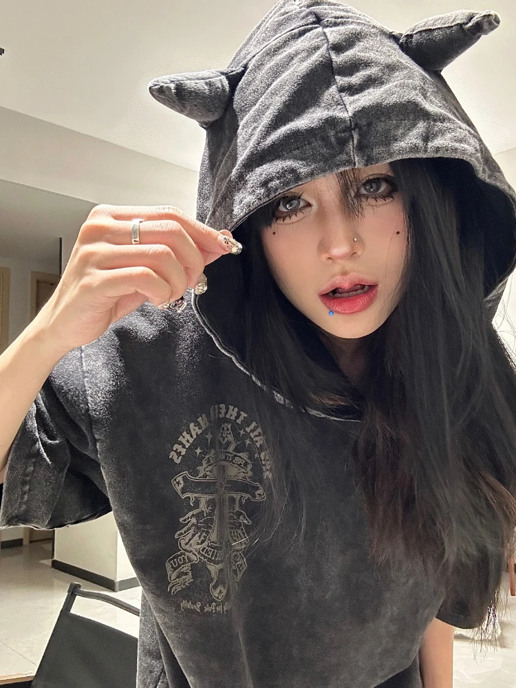 ADAgirl Black Hooded Women T-shirts Hip Hop Streetwear Harajuku Female Graphic Tees Goth Short Sleeve Tops High Street Clothing