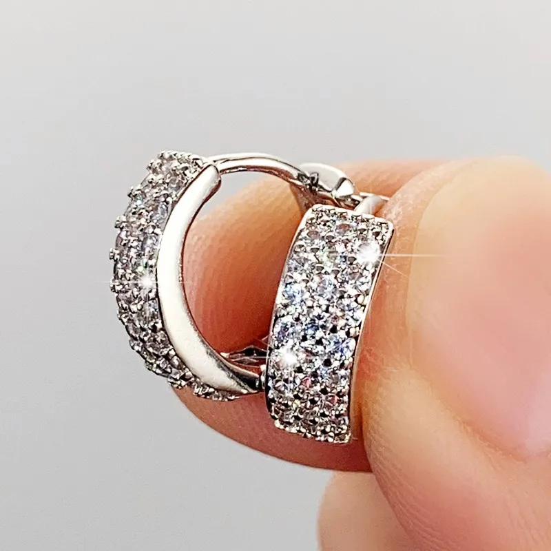 Huitan Dainty Hoop Earrings for Women Simple Stylish Teen Ear Accessories Low-key Exquisite Circle Ring Earrings Fashion Jewelry