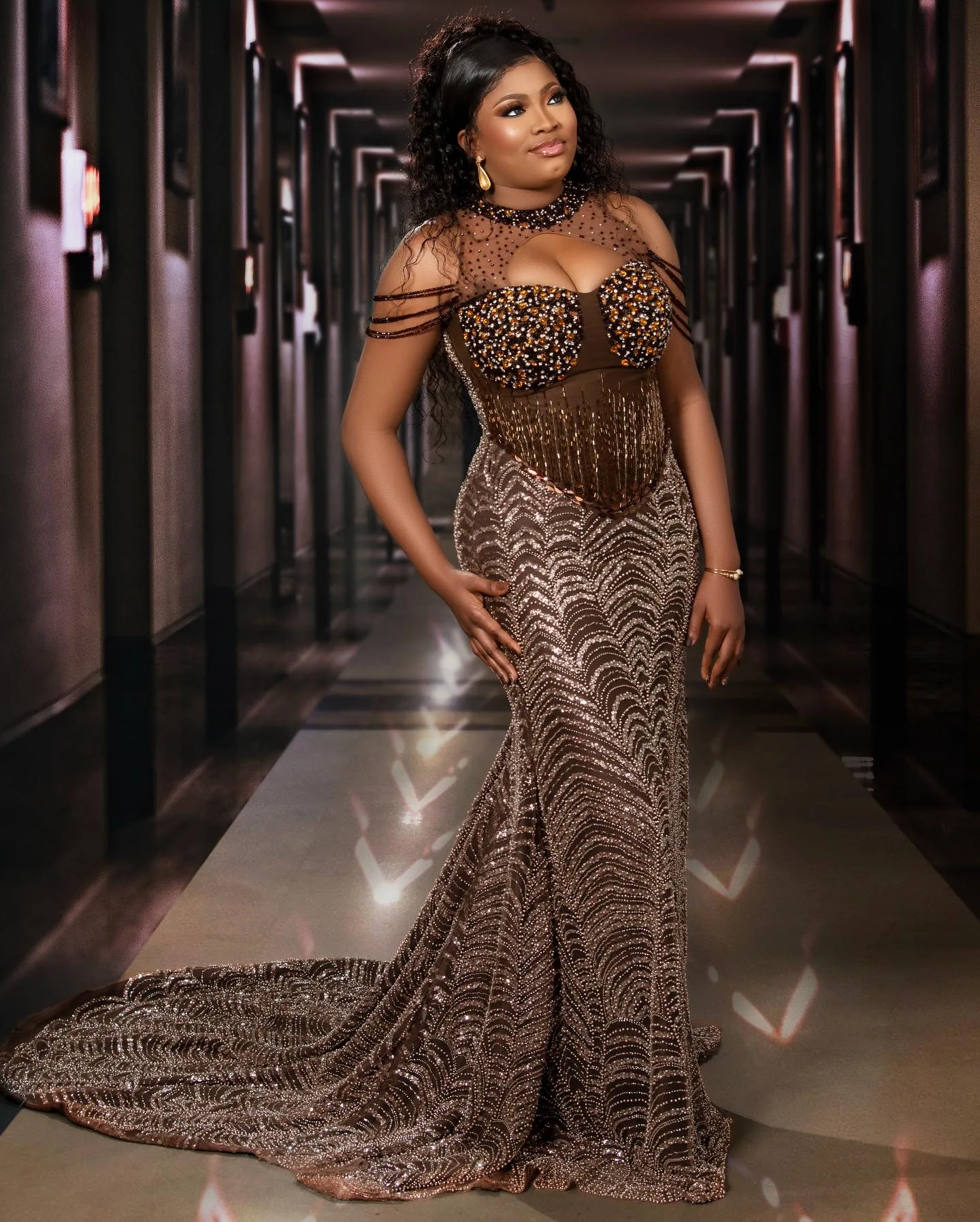 2024 Plus Size Mermaid Brown Prom Dresses Crystals Beaded Evening Formal Party Second Engagement Birthday Gowns Dress ZJ90