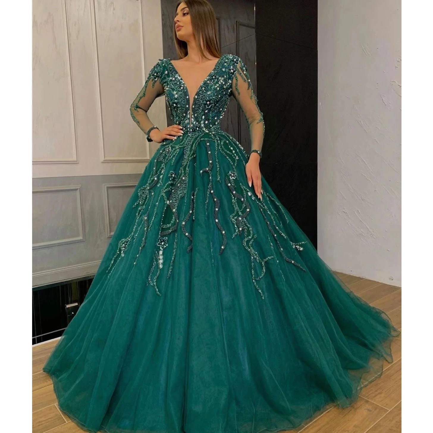 

Green Tulle Perspective Evening Dress Long Sleeve Beaded Ball Dress Formal Banquet Party Wedding Dress Show Dress Customization