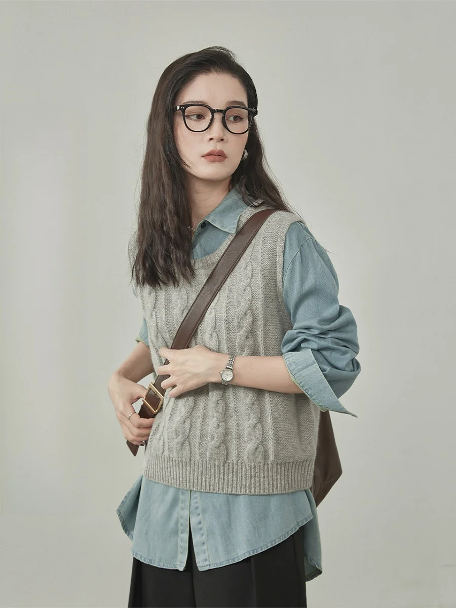 

Women's round Ne Knitted Vest 2026 Spring New Simple Versatile Commute Top Wool Blend Comfortable Fit Color
