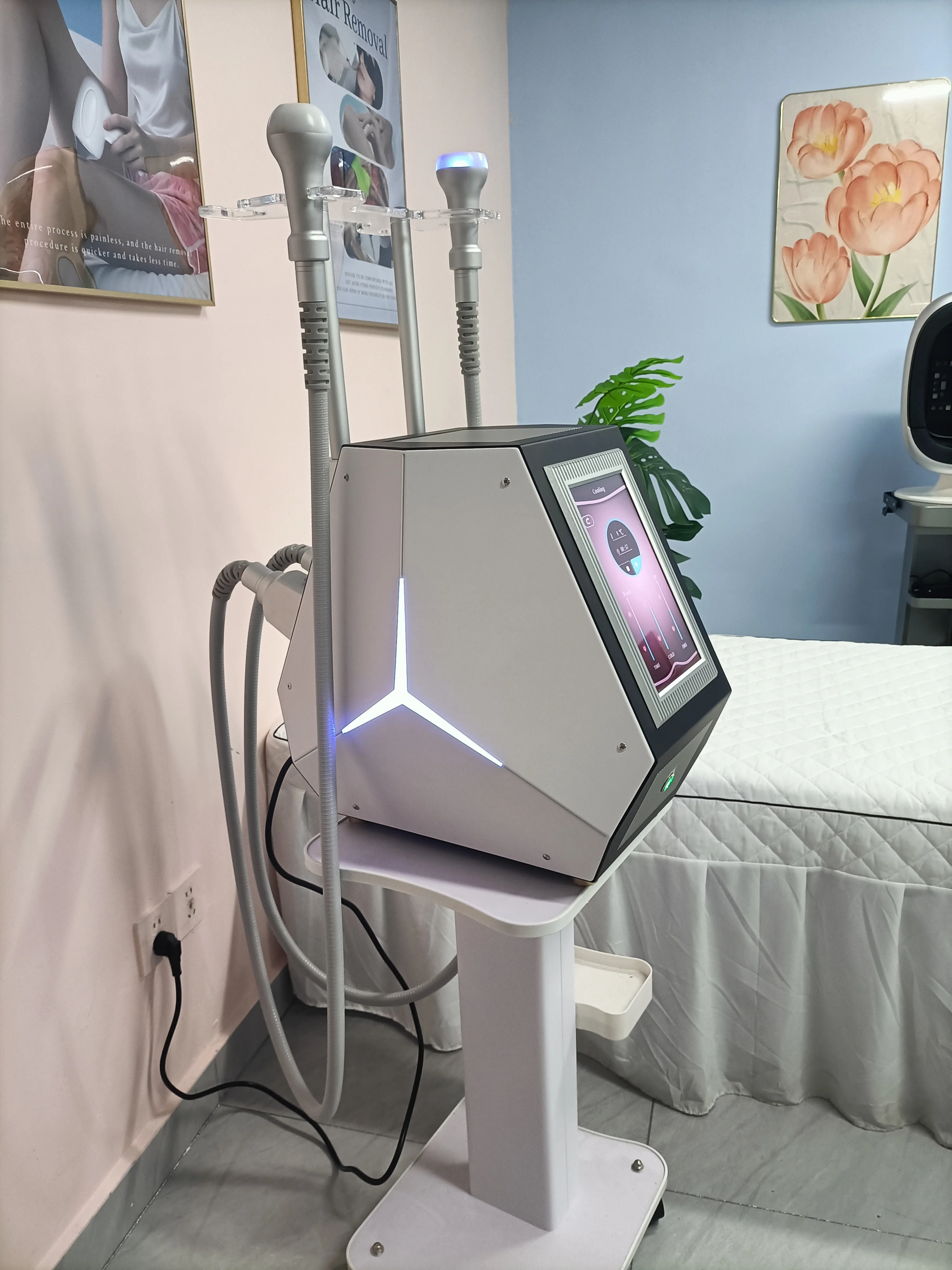 Professionelle Hochleistungs-T-Shock-Schlankheitsmaschine zur Gewichtsreduktion, Hautkühlung, heiß-kaltes Spa-Ausrüstung, straffendes Körperformgerät