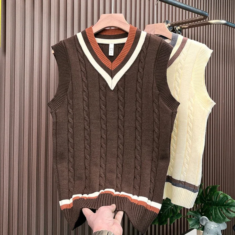 V-neck Sweater Vest Men Vintage Cozy Sleeveless Panelled Knitwear Casual Preppy Fashion All-match Inner Soft Teens British Style