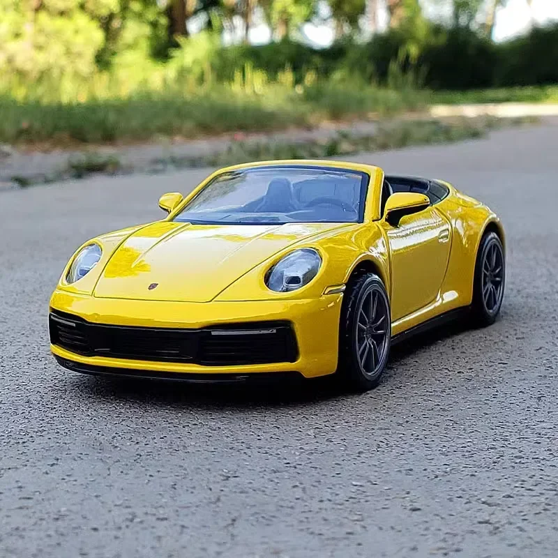 1:32 Porsche 911 Carrera Alloy Cast Toy Car Model Sound and Light Pull Back Children\'s Toy Collectibles Birthday gift