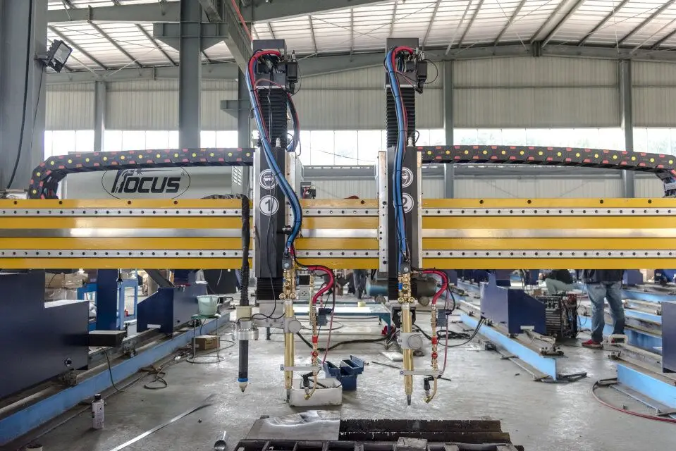 عالية الدقة 4080 آلة ثقيلة العملاقة آلة قطع البلازما باستخدام الحاسب الآلي آلة قطع البلازما العملاقة آلة قطع البلازما باستخدام الحاسب الآلي من R