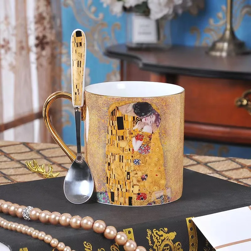 Gustav Klimt Kiss Bone China Mugs Porcelain Coffee Cup With Spoon Ceramic Water Mug Home Office Drinkware Wedding Birthday Gifts