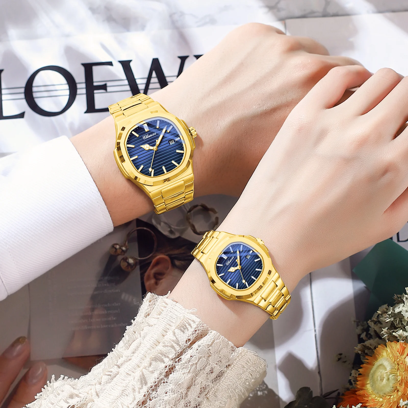 2 pezzi di orologi da coppia di lusso orologio da polso da uomo d'affari in acciaio inossidabile dorato impermeabile con calendario al quarzo da donna di alta qualità