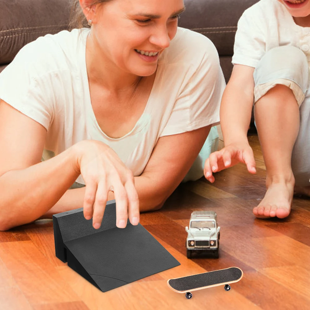 2 pezzi di rampa per skateboard da dito riutilizzabile in plastica per bambini, allenamento per bomboniere, regalo, oggetti di scena per ostacoli, parti, parco scooter