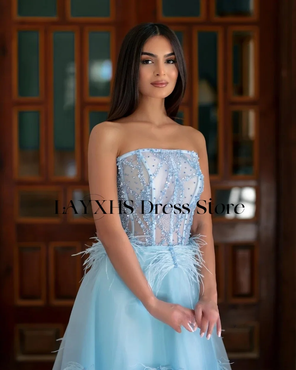 LAYXHS mode bleu bretelles robes de soirée a-ligne plume perlée Tulle robes de soirée personnalisé فساتmaveramavera