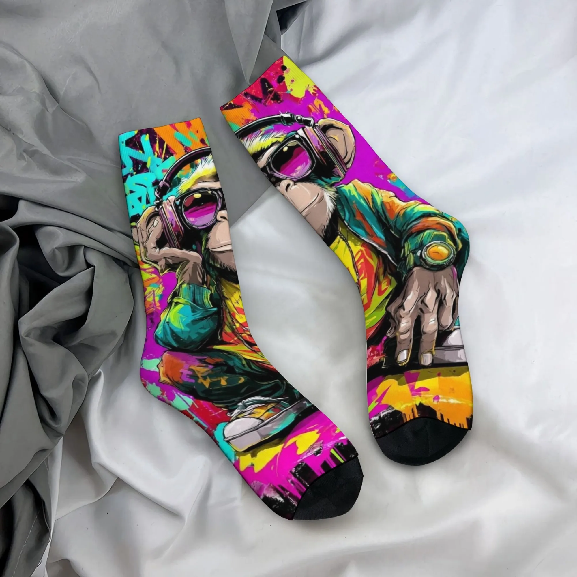 Street Graffiti Hip-Hop Monkey Men's Socks Novelty Funny Happy Socks Harajuku Style Comfortable Breathable Casual Sports Socks