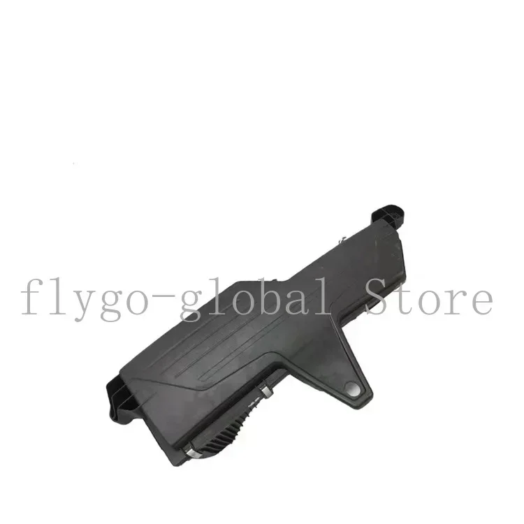 

Подходит для элемента воздушного фильтра BMW 120i 228i 328i 13717597589