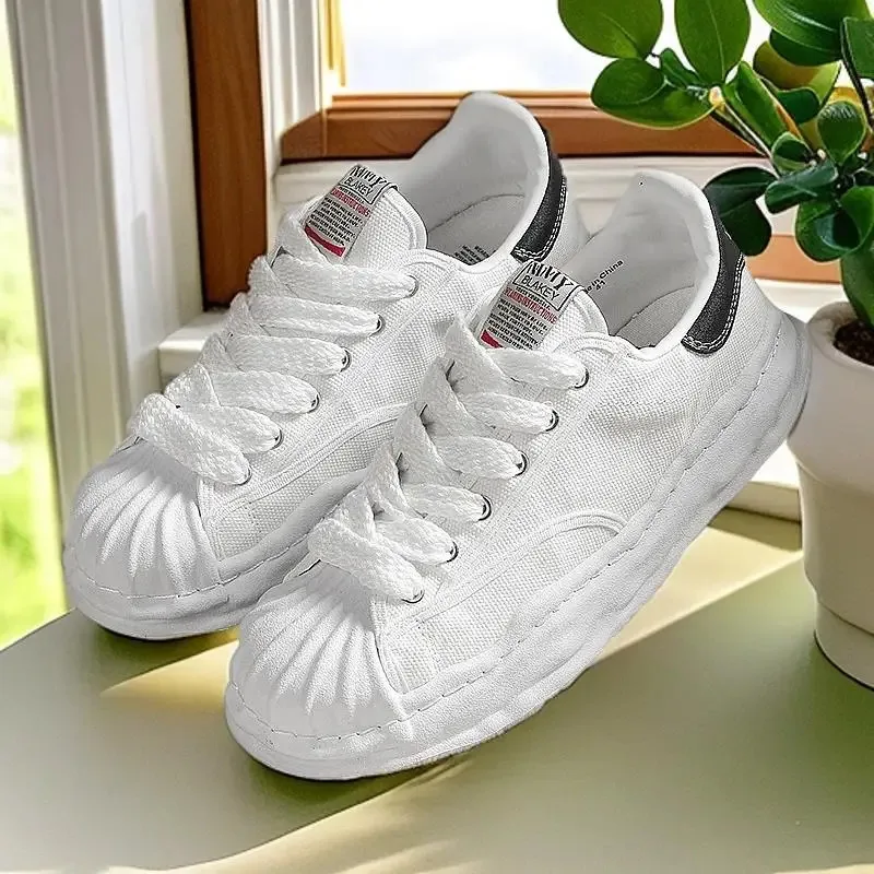 

Повседневная обувь на толстой подошве с приподнятой оболочкой - это модно, туфли на плоской подошве 5330, устойчивые, простые, удобные, прогулочные туфли на плоской подошве.