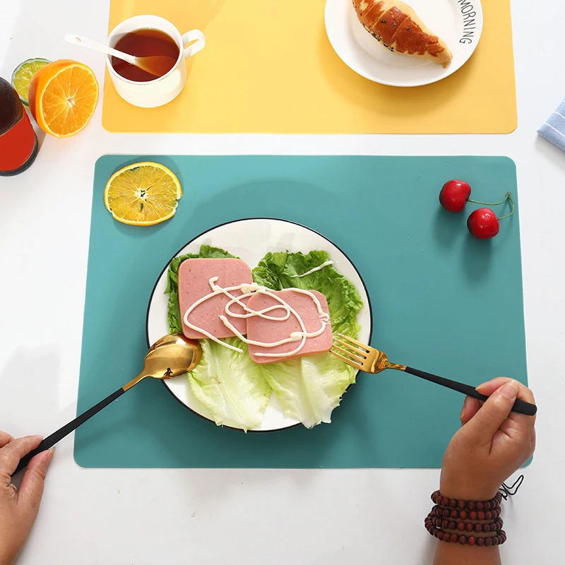 Extra großes wasserdichtes Tischset aus lebensmittelechtem Silikon, Untersetzer, Wärmeisolierung, rutschfeste, waschbare Tischset für das Abendessen in der Küche