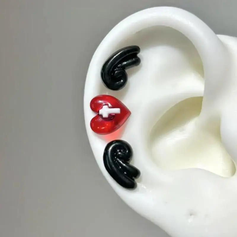 Trendy Angel Wing Heart Design Ear Cuff Fashion Jewelry for Women No Piercing for Work Dates Vacations