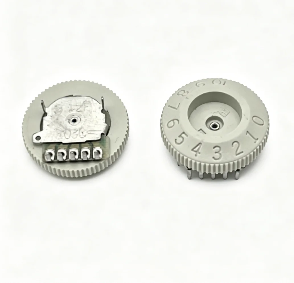 Taiwan FD Fu Hua Y18*4 Pulley Dual Gang Potentiometer C10K with Digital 0-10 White Knob 5pcs