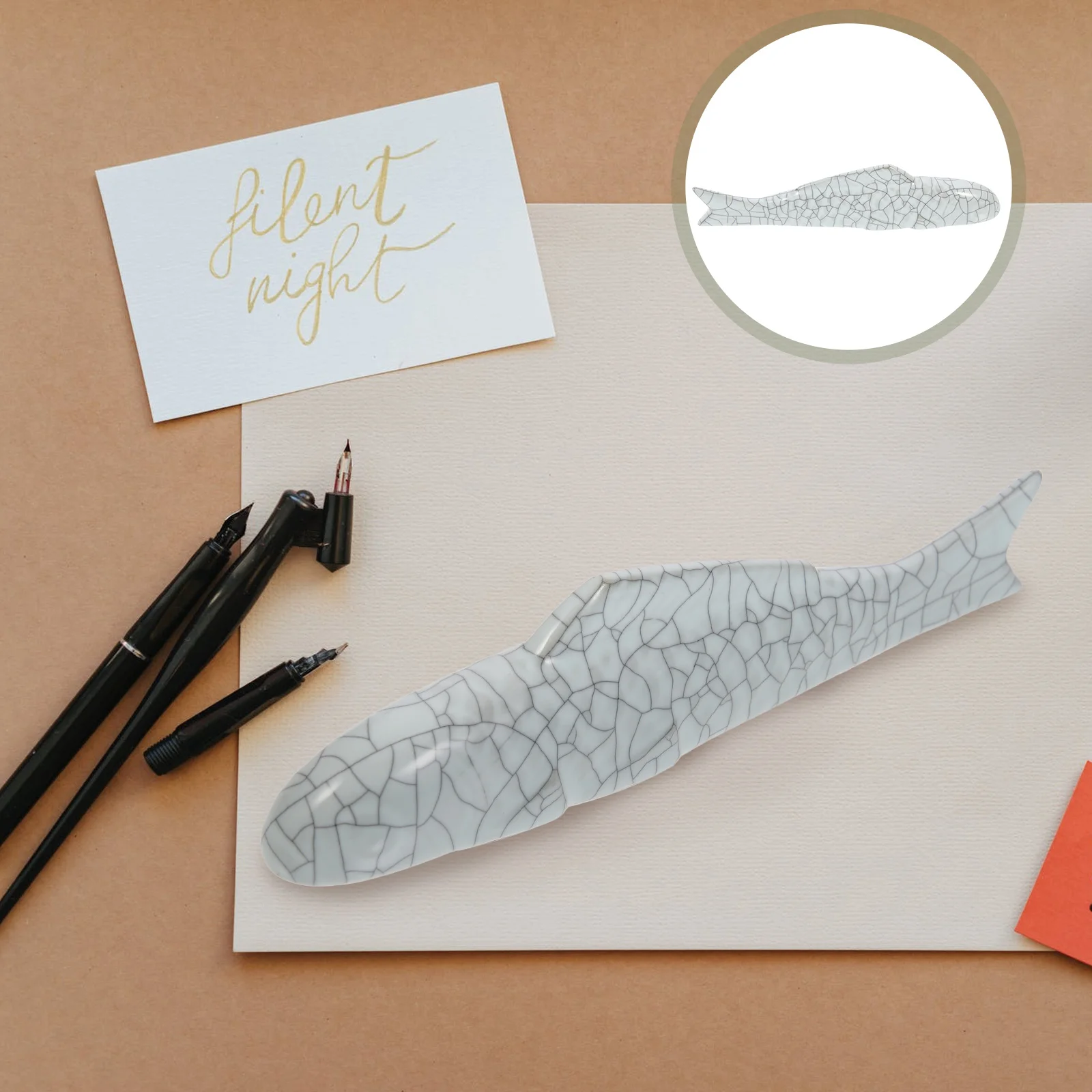 Keramik-Briefbeschwerer in Karpfenform, chinesisches Kalligraphie-Werkzeug, langes, glattes Papier, flach, ordentlich, Auszeichnungen, Zeremonie, Geschenk